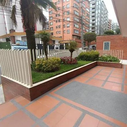 Buy this 3 bed apartment on Micromercado Ex Panda - Edwin Guanotasig in José Bosmediano, 170504