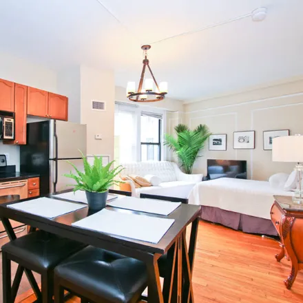 Rent this 1 bed condo on 1613 Harvard St NW