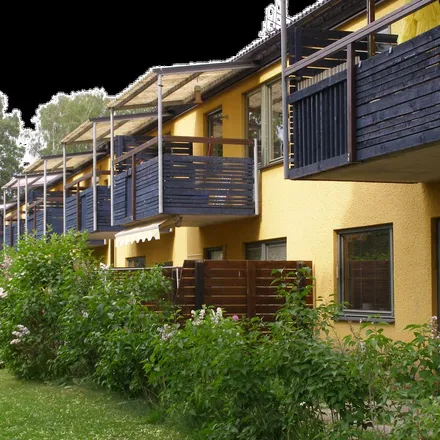Rent this 3 bed apartment on Södra Järngatan in 811 30 Sandviken, Sweden