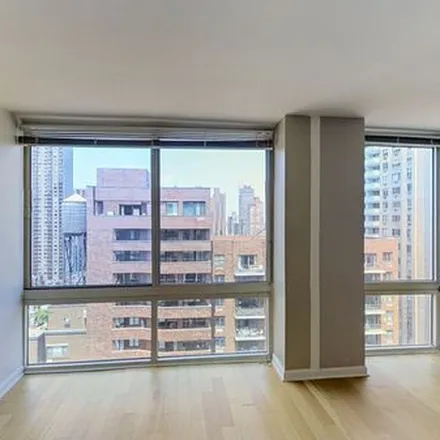 Image 3 - Ellington Apartments, West 52nd Street, New York, NY 10019, USA - Apartment for rent