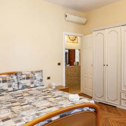 Rent this 3 bed apartment on Via San Felice in 92, 40122 Bologna BO