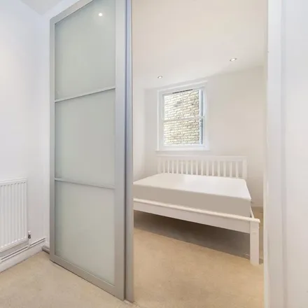 Image 3 - 104 Cleveland Street, London, W1T 6NW, United Kingdom - Apartment for rent