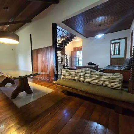 Buy this 5 bed house on Rua Santana de Caldas in Comiteco, Belo Horizonte - MG