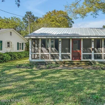 Buy this 2 bed house on 341 North Atlantic Avenue in Southport, NC 28461