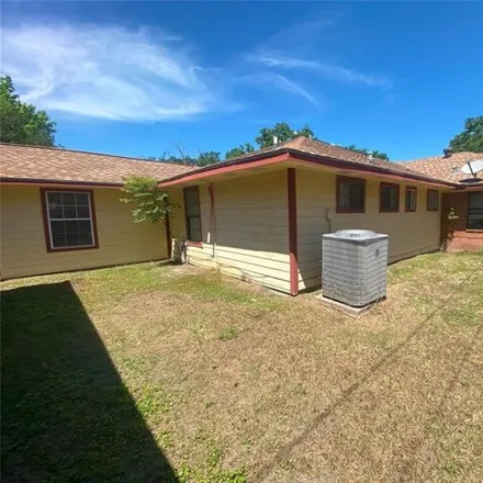 Image 7 - 2103 Hewitt Drive, Houston, TX 77018, USA - House for sale