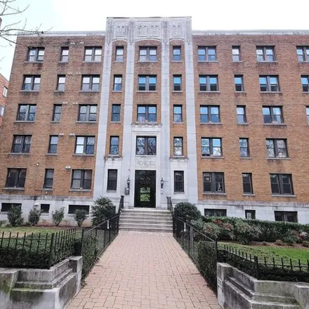 Buy this 2 bed condo on 1750 Harvard St Nw Apt 6a in Washington, District of Columbia