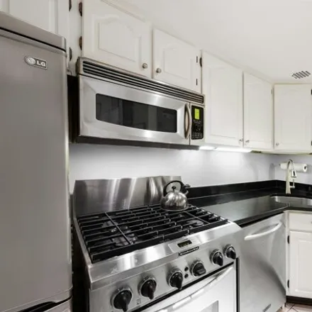 Image 4 - 142 West 82nd Street, New York, NY 10024, USA - Apartment for sale