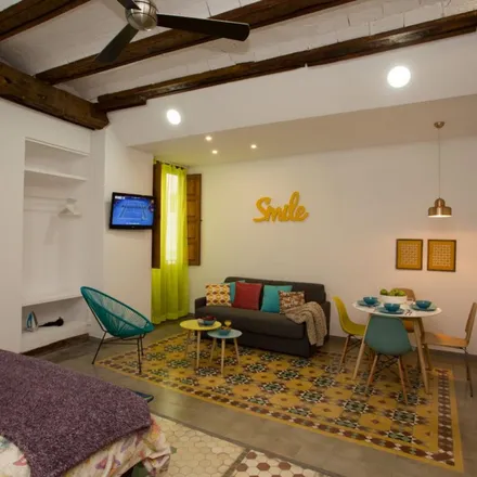 Rent this 1 bed apartment on Carrer dels Serrans in 14, 46003 Valencia