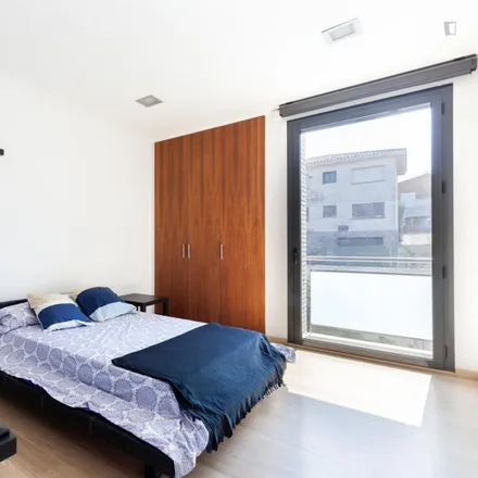 Rent this 15 bed room on Carrer de Numància in 08193 Cerdanyola del Vallès, Spain