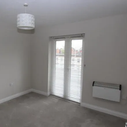 Image 6 - King's Oak Court, Queens Road, Katesgrove, Reading, RG1 4PX, United Kingdom - Apartment for rent