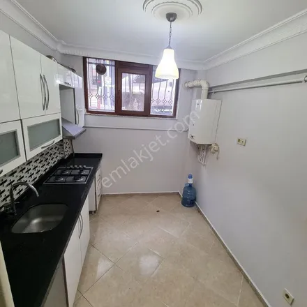 Rent this 2 bed apartment on Yıldırım Mahallesi Muhtarlığı in Şehit Kamil Balkan Caddesi 78, 34045 Bayrampaşa