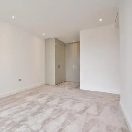 Image 7 - unnamed road, London, W6 9AN, United Kingdom - Apartment for sale