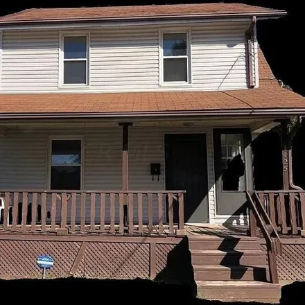 Buy this 5 bed house on 3163 13th Street Southwest in Canton, OH 44710