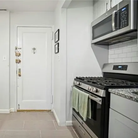 Image 5 - 9265 Shore Rd Apt 5c, Brooklyn, New York, 11209 - Apartment for sale