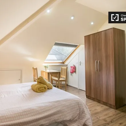 Rent this studio apartment on Anson Road in London, NW2 3UX