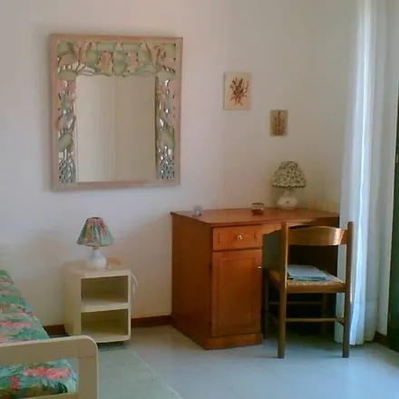 Rent this 2 bed townhouse on 58022 Follonica GR