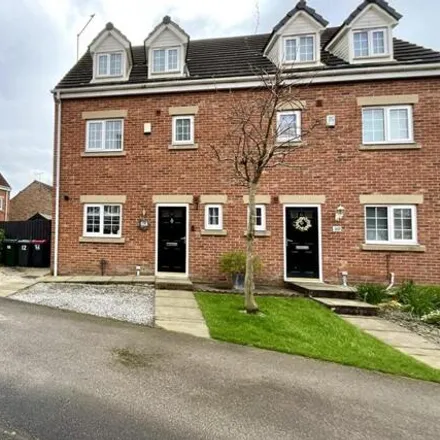Buy this 5 bed duplex on Roberts Grove in Aston, S26 2BL