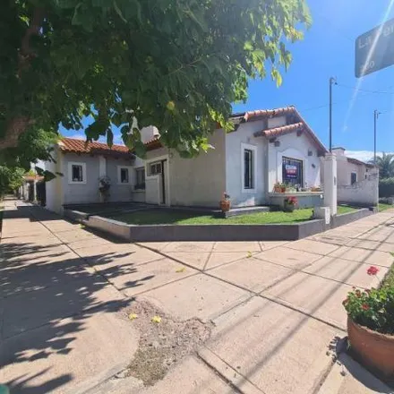 Buy this 3 bed house on Ozamis Sur 358 in 5515 Maipú, Argentina