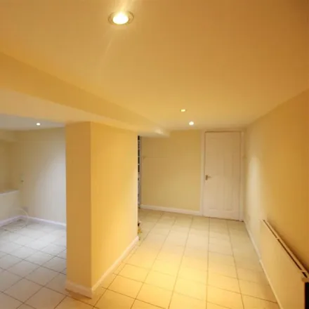 Rent this 1 bed apartment on Clarendon Park Road in Leicester, LE2 3AJ