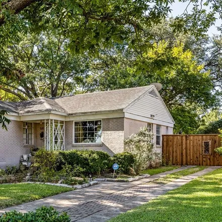 Buy this 3 bed house on 581 Classen Drive in Dallas, TX 75218