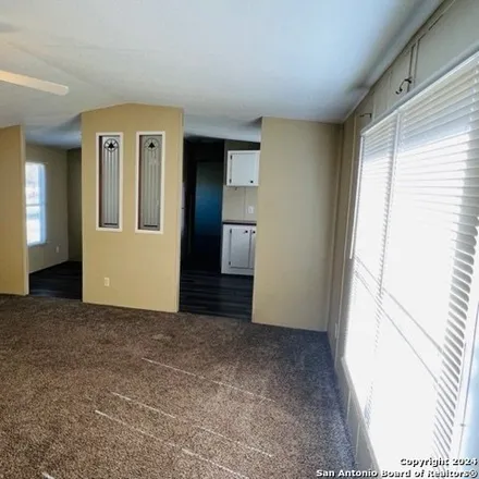 Image 9 - 4342 Waterwood Pass Drive, Sandy Oaks, Bexar County, TX 78112, USA - Apartment for sale