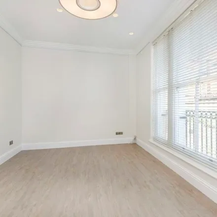 Rent this 2 bed apartment on Princess Mews in London, NW3 5AL