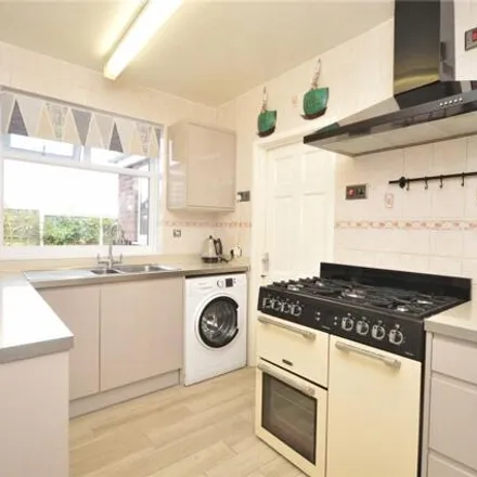 Image 4 - Aberfield Mount, Leeds, LS10 3PR, United Kingdom - Duplex for sale