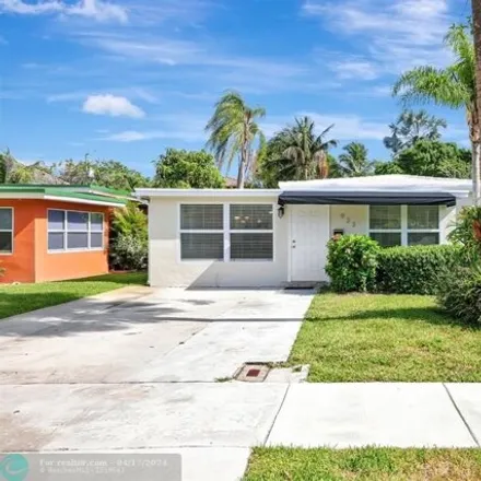 Rent this 3 bed house on 973 Southwest 19th Street in Fort Lauderdale, FL 33315