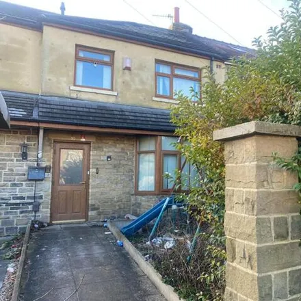 Buy this 5 bed townhouse on Thornbury Crescent in Bradford, BD3 8HB
