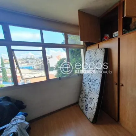 Buy this 3 bed house on Rua Johen Carneiro in Lídice, Uberlândia - MG