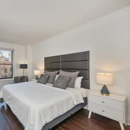 Rent this 1 bed apartment on 201 E Chestnut