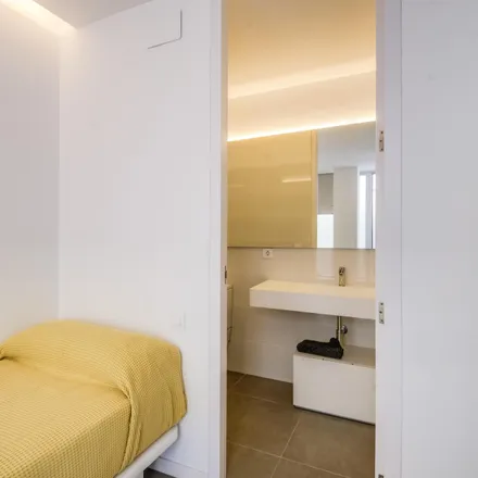 Image 1 - Student Living, Carrer de Jaume Roig, 8, 46111 Rocafort, Spain - Room for rent