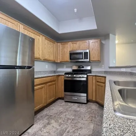 Image 8 - West Tropical Parkway, North Las Vegas, NV 89031, USA - Condo for sale