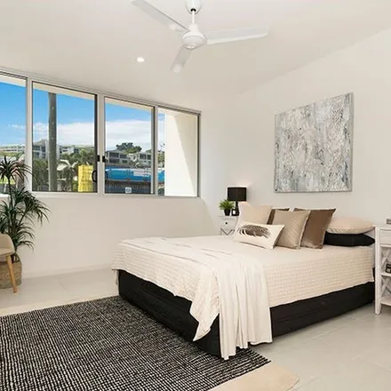Rent this 4 bed apartment on 36 Gregory Street in North Ward QLD 4810, Australia
