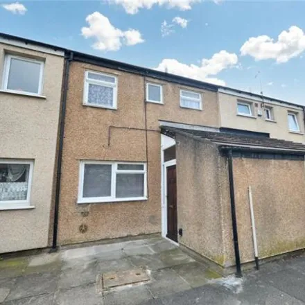 Buy this 3 bed townhouse on Telford Place in Leeds, LS10 2TJ