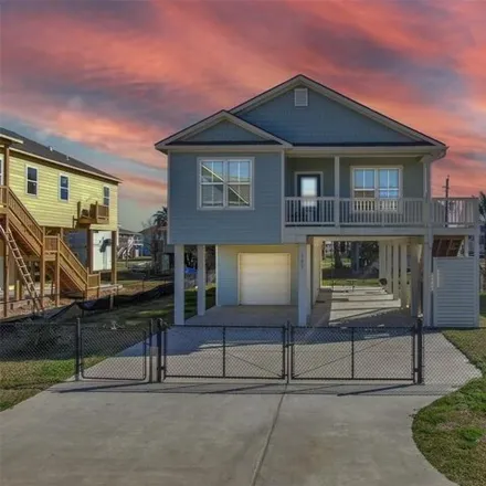 Rent this 3 bed house on 22848 Miramar Street in Galveston, TX 77554