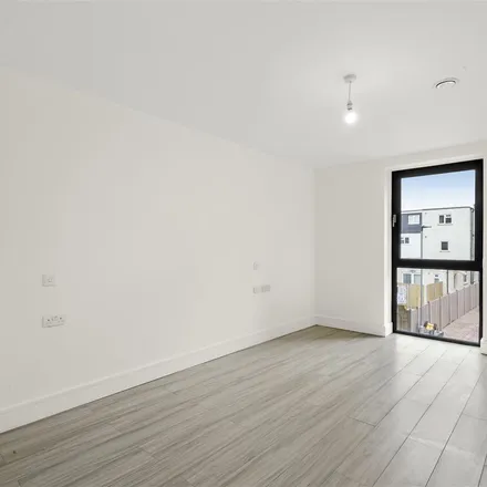 Image 7 - Staines Road, London, TW14 8RX, United Kingdom - Apartment for rent