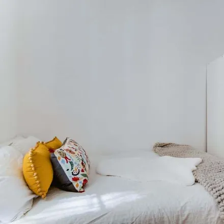 Rent this 4 bed room on Calle de la Sal in 2, 28012 Madrid