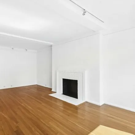 Image 5 - Dr. Steven Schram, 140 East 28th Street, New York, NY 10016, USA - Apartment for sale