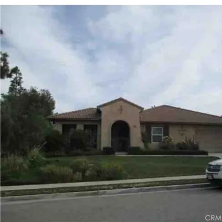 Rent this 3 bed house on 198 Chatam Circle in Corona, CA 92882