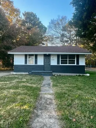 Buy this 2 bed house on 418 Ridgecrest Street in Jonesboro, AR 72401