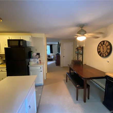 Image 6 - Monce Road, Burlington, CT 06013, USA - Apartment for rent