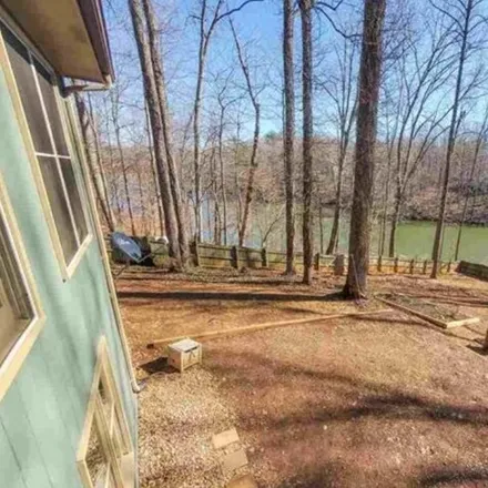 Rent this 2 bed house on 193 South White Oak Lakeview Drive in Madison County, VA 22727