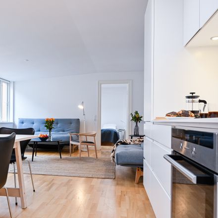 Rent this 3 bed apartment on Krystalgade 3A in 1172 København K, Denmark