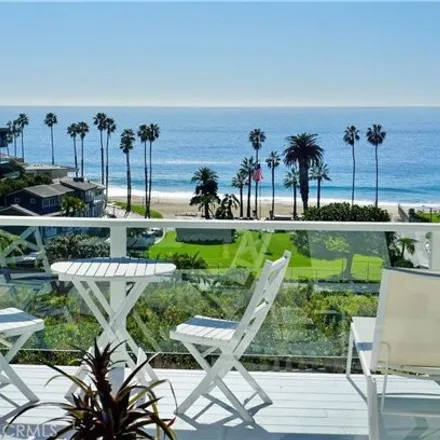 Image 2 - 239 Emerald Drive, Emerald Bay, Laguna Beach, CA 92651, USA - House for rent