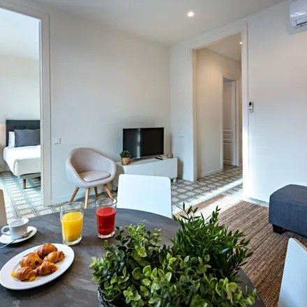 Image 2 - Carrer del Comte Borrell, 68, 08001 Barcelona, Spain - Apartment for rent