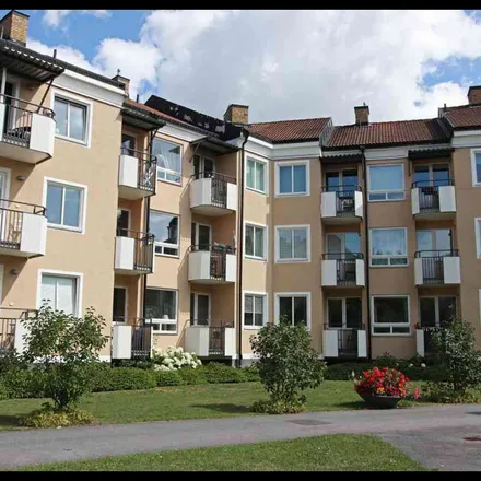 Rent this 3 bed apartment on Ödegårdsgatan 17 in 587 23 Linköping, Sweden