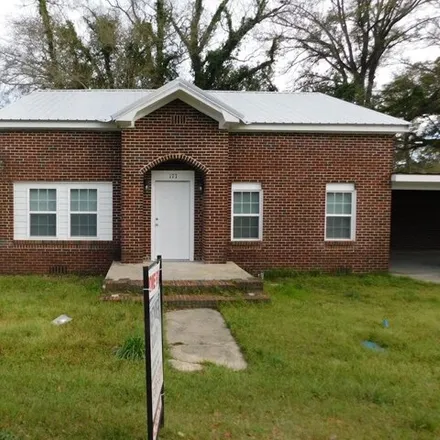 Buy this 3 bed house on West Brazell Street in Reidsville, Tattnall County