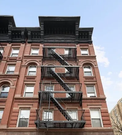 Image 6 - 626 East 14th Street, New York, NY 10009, USA - Apartment for sale