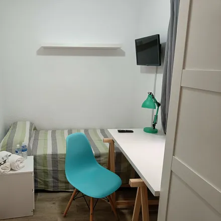 Rent this 1 bed room on Edificio San Blas in Calle Quesada, 17